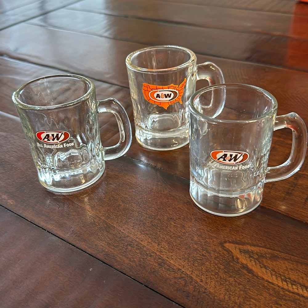 Set of 3 A & W mugs 4 oz